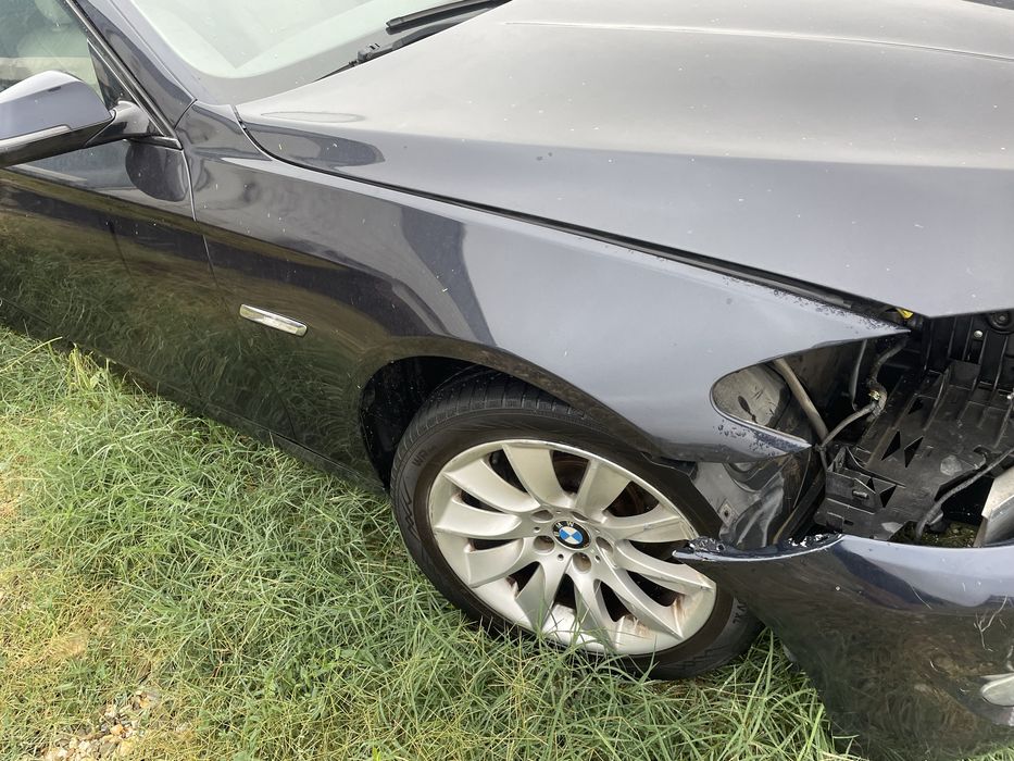 Portiera usa stanga dreapta fata BMW f10 f11 culoare 416 albastru