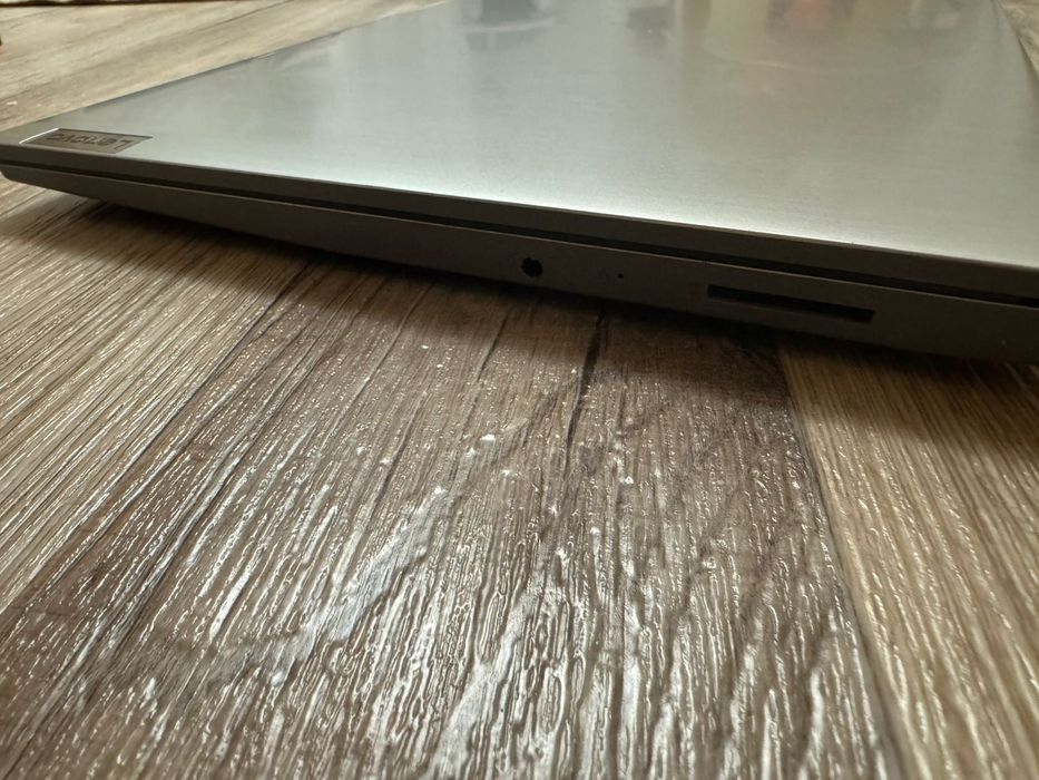 Lenovo ideapad 3