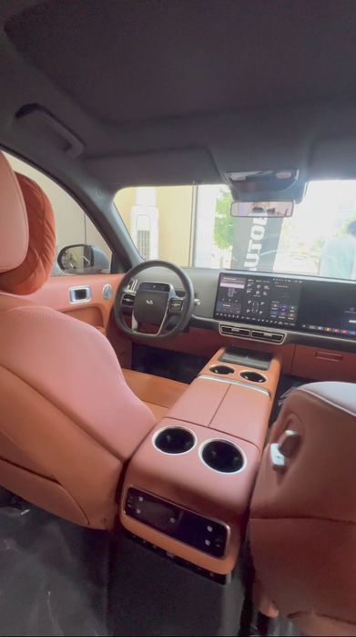 Автомобиль: Lixiang L9 Ultra 

Марка: Lixiang
Модель: L9
Год: 2025
Зап