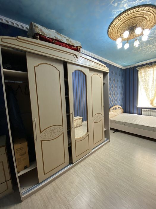 Продам спальный гарнитур (взрослый)