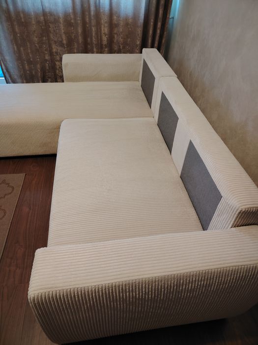 Canapea extensibila tip coltar