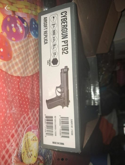 Airsoft replica PT92