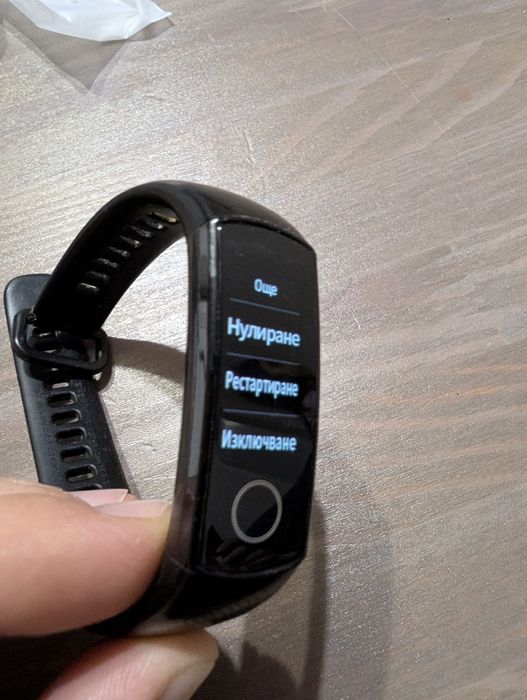Смарт гривна Honor band 5