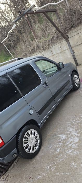 Пежо Партнер Газ