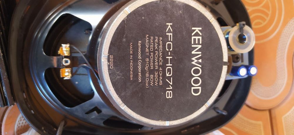 Усилитель и две колонки