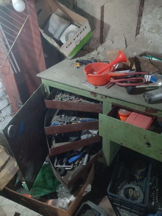 Продам стол верстак срочно