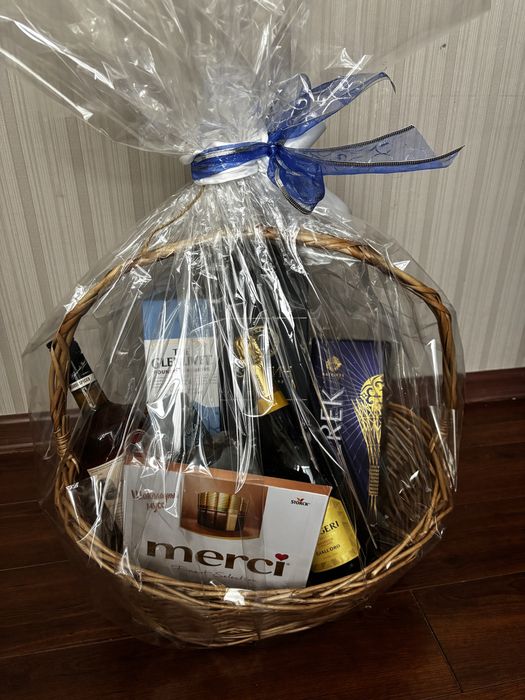 Подарочная корзина премиум (новая, запечатанная)
