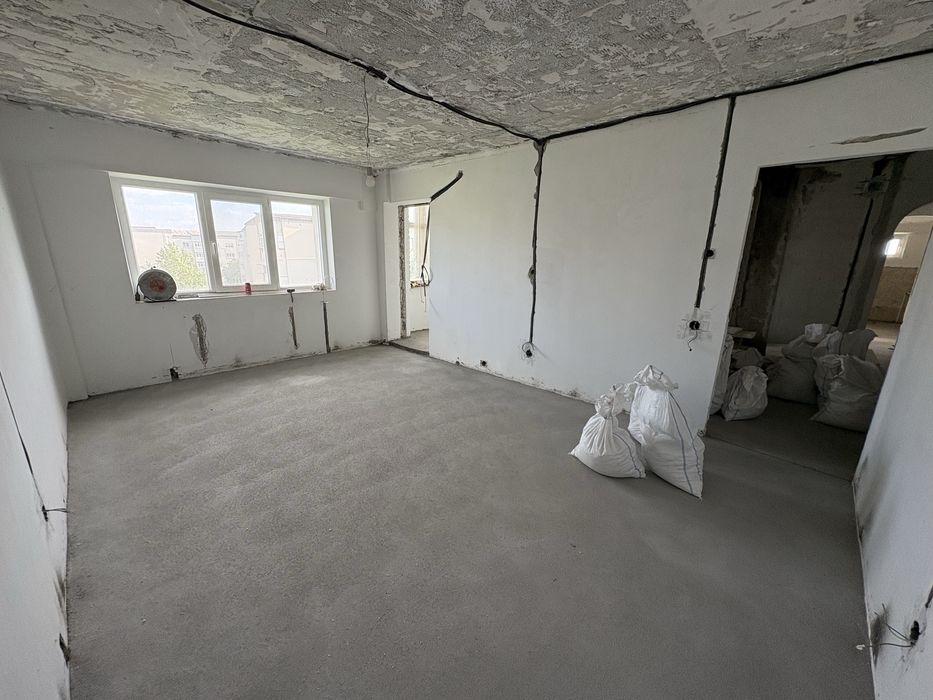 Vand/ Schimb apartament 3 camere