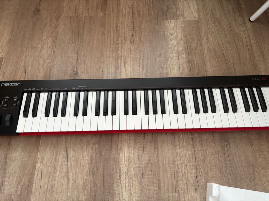 Миди клавиатура Nektar SE61
