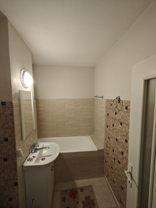 Garsoniera de închiriat