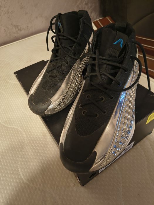 Vând adidas  Anthony Edwards 1