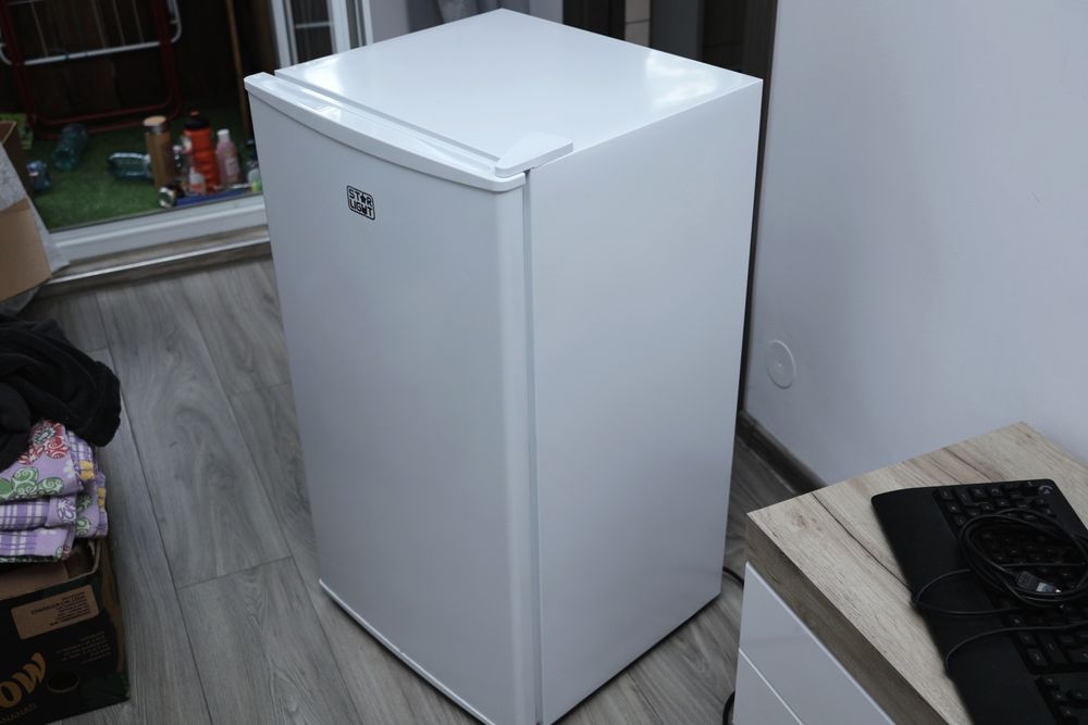 Vând frigider mic  Star Light (REZERVAT, NU SUNAȚI)