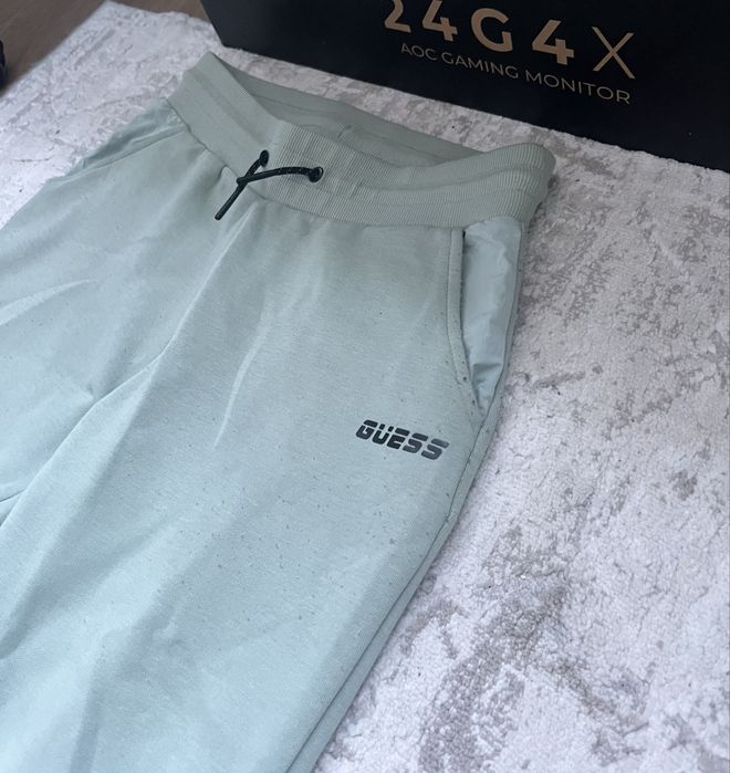 Комплект на Guess 14г.