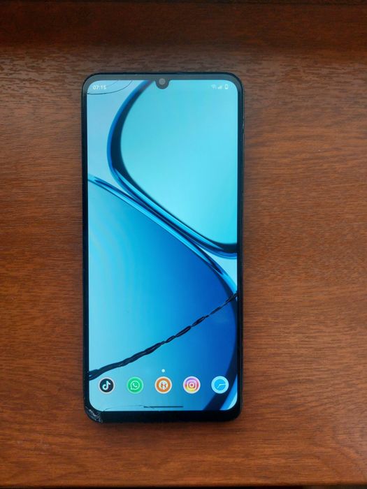 Realme note 50 продам срочно