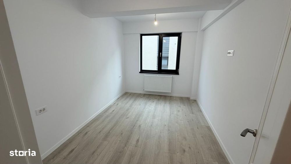 Apartament 3 camere de vanzare Pacurari