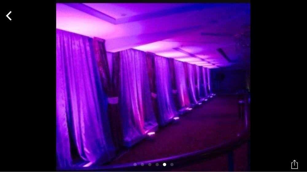 Fum greu, lumini arhitecturale, artificii tip vulcan...⤵️