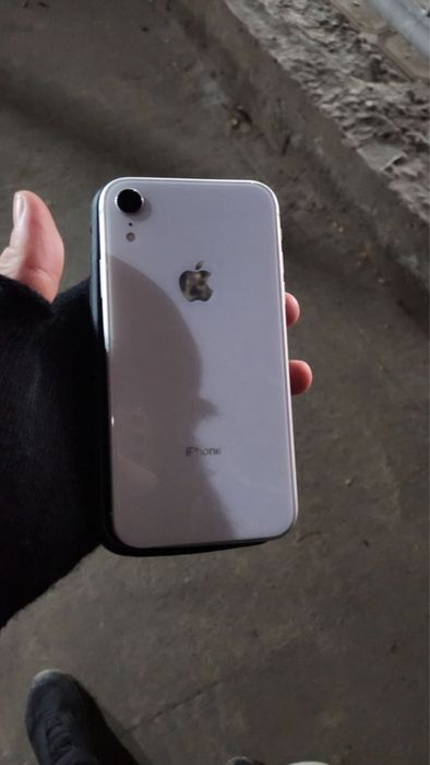 iPhone XR 64/100% bypass