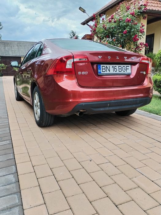 VOLVO S60 2011 — imagine 3