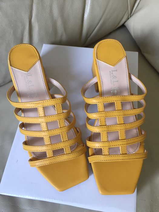 Дамски чехли на ток