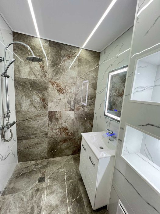 Продава се Тристаен апартамент в Плевен, 9-ти квартал - 106 кв.м за 1368 €/кв.м - Снимка #4