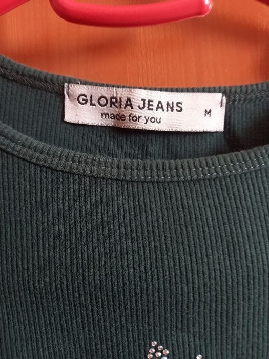 Кроп-топ с рукавами