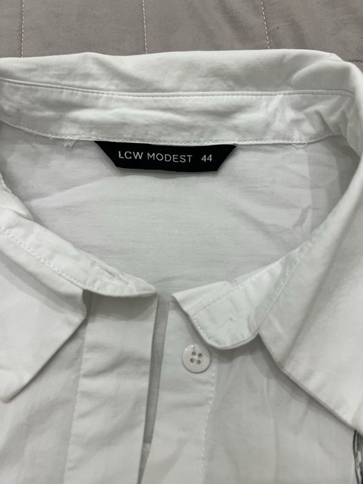 Джинсы и рубашка