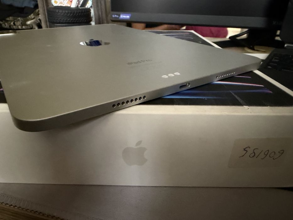 Продам ipad pro 11