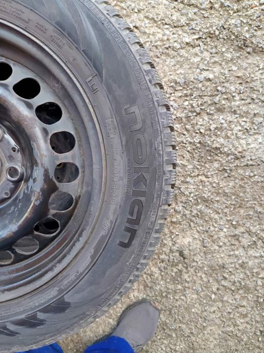 Гуми и джанти зимни