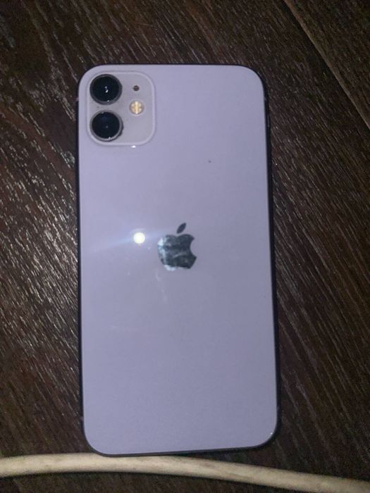 Продам iphone 11