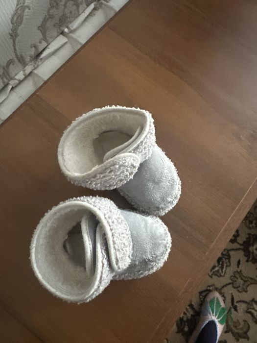 Продам пинетки детские