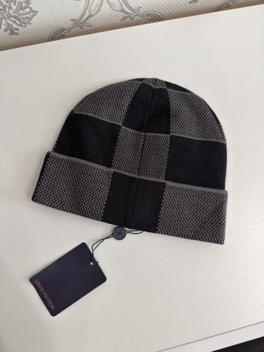 Louis Vuitton зимна шапка