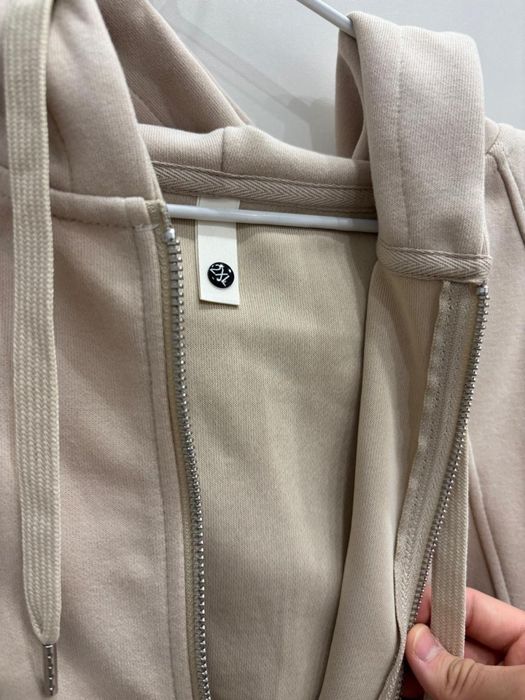 Спорт костюм новый