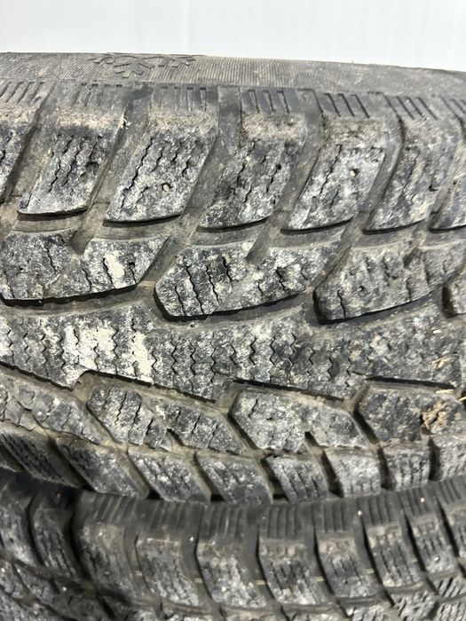 Лети джанти с гуми 6х139.7 от нисан терано