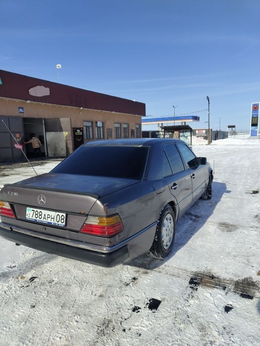 Задний стоп габариты w124