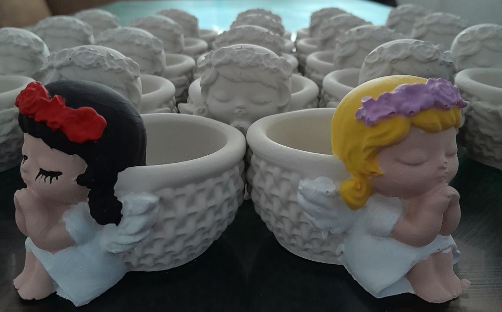 Гипсови фигурки за оцветяване.