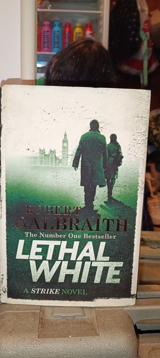 Carte lethal white limba engleză