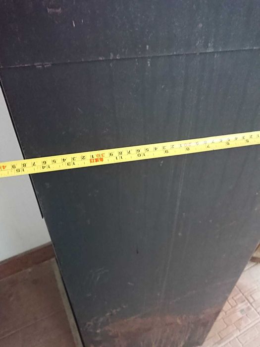 Vand soba cu usi de fonta si geam