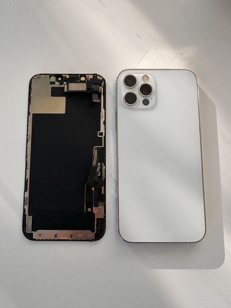 iPhone 12 Pro, Silver iCloud цял или на части