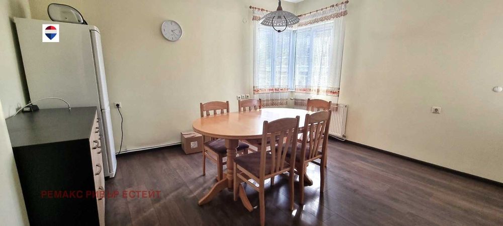 Продава се Тристаен апартамент в Русе, Център - 95 кв.м за 985 €/кв.м - Снимка #1