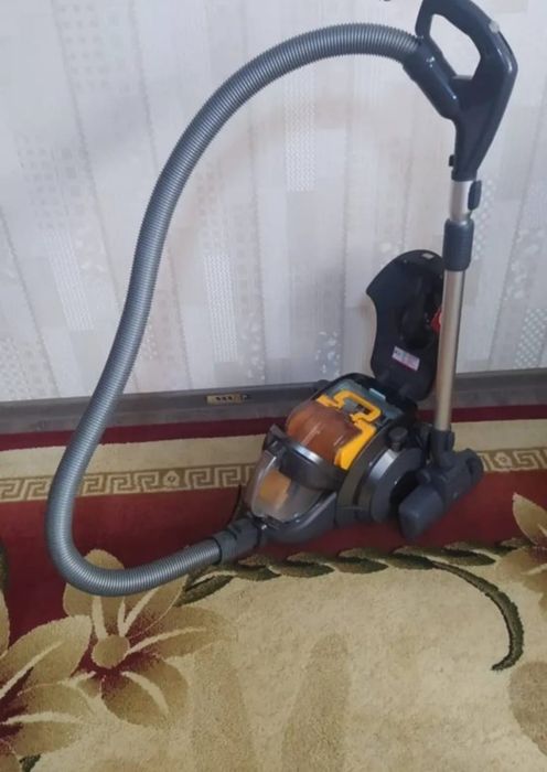 Пылесос LG Kompressor пылесос