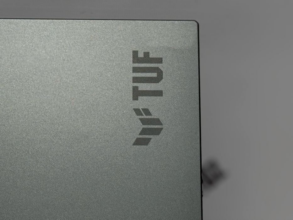 Asus Tuf Gaming F16 ultra 9-275HX RTX-5060 8GB 32/1TB