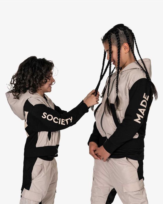 НОВИ!Суичър с цип и карго панталон к-т MADE BY SOCIETY