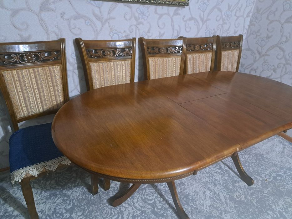 Продам стол со стульями