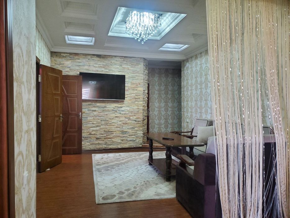 Срочно продаётся 4х ком квартира студи