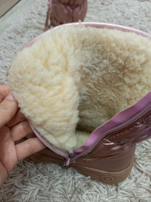 Продам детские запоги зима