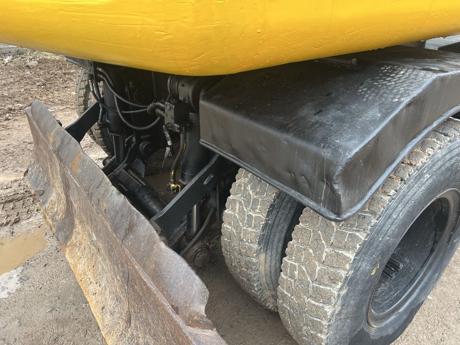 Ekskavator hyundai 1400w-7