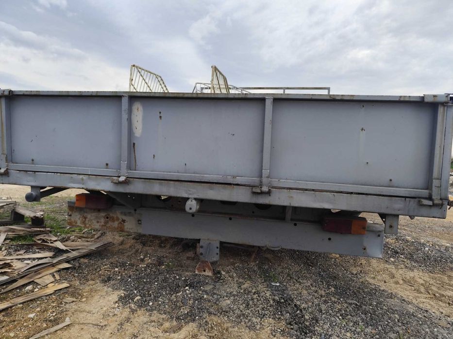 продавам каросерия за бус 380/210