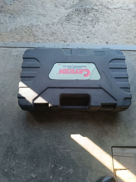 Дрель алмазного бурения