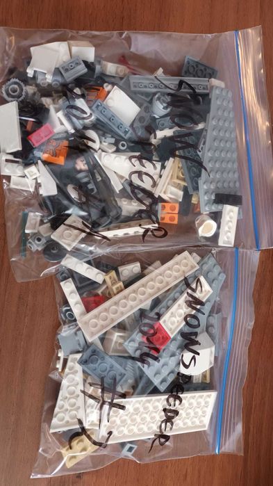 Lego Star Wars 75049 Snowspeeder cu cutie si instructiuni