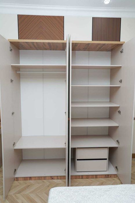 Спальные гарнитуры со склада